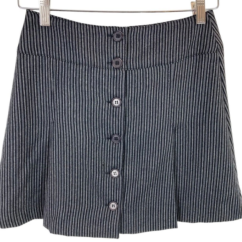 United Colors of Benetton Pleated Mini Skirt Grey Stripe Italy 40 - Picture 4 of 9